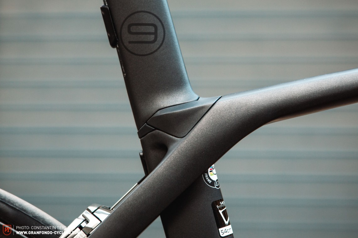 Comfortable: The IsoSpeed decoupler allows the seat tube to move independently of the top tube, improving vertical compliance for better comfort without sacrificing efficiency. 