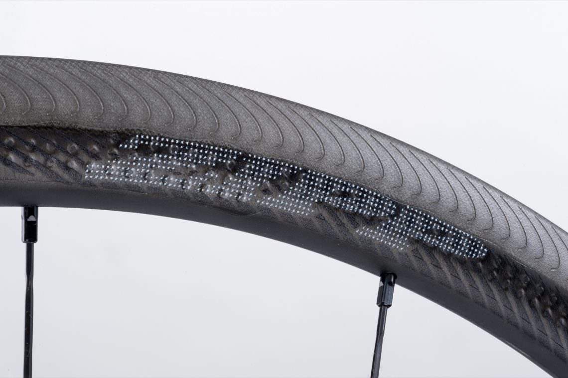 202 NSW Carbon-Clincher Tire